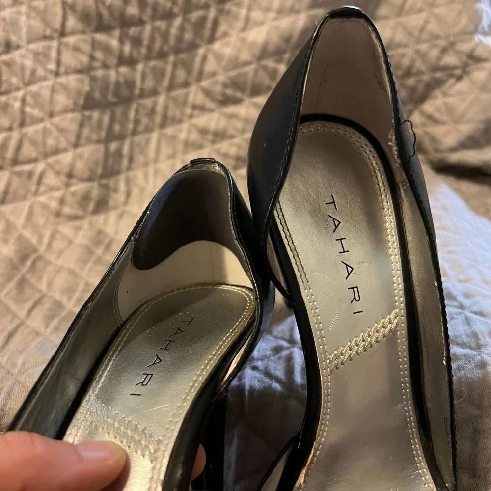 5/ $25 Tahari Black Senior Leather Open Toe Pumps 7M